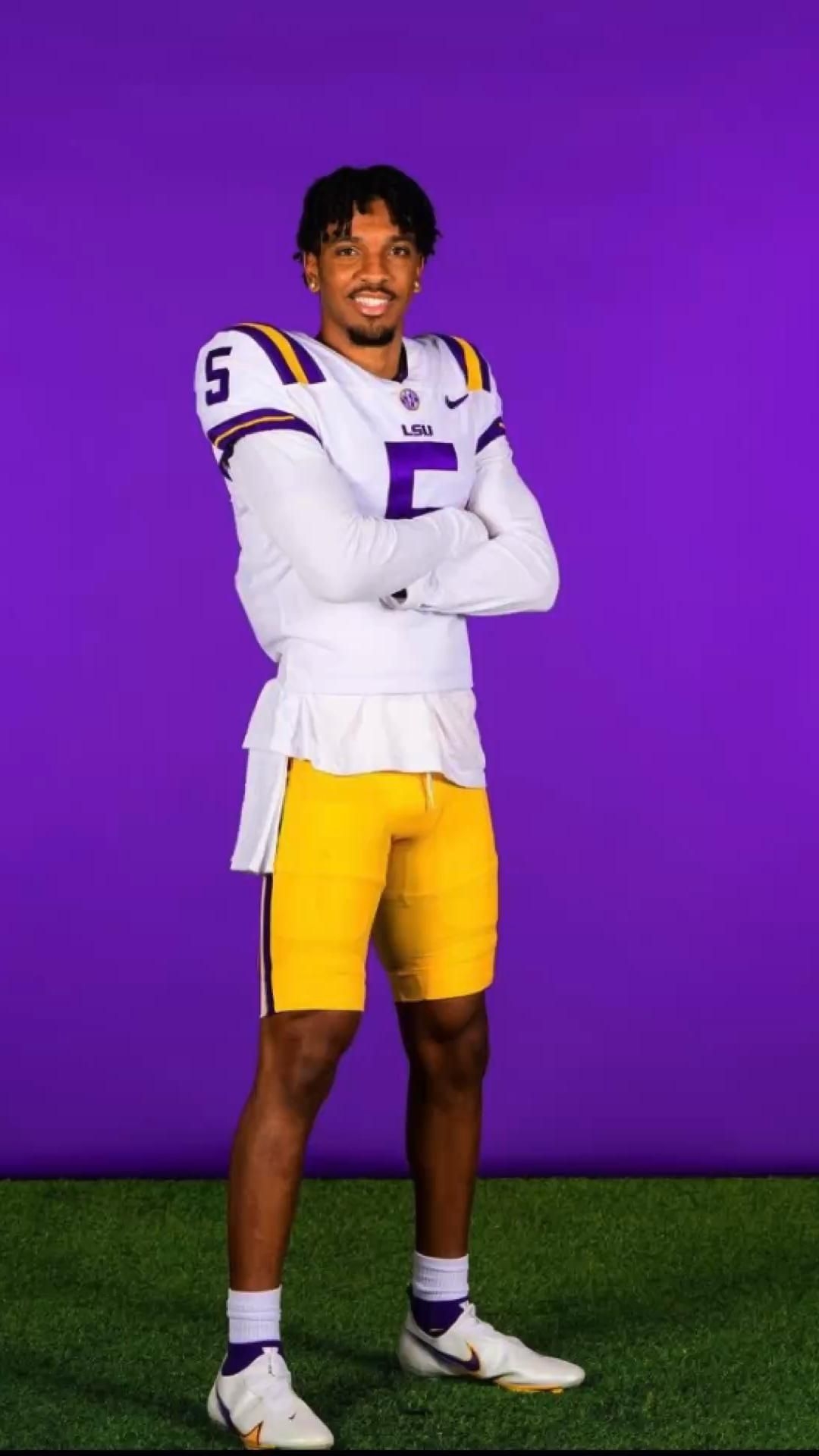 1080x1920 jayden daniels LSU QB. Lsu, Fashion, Style, Phone