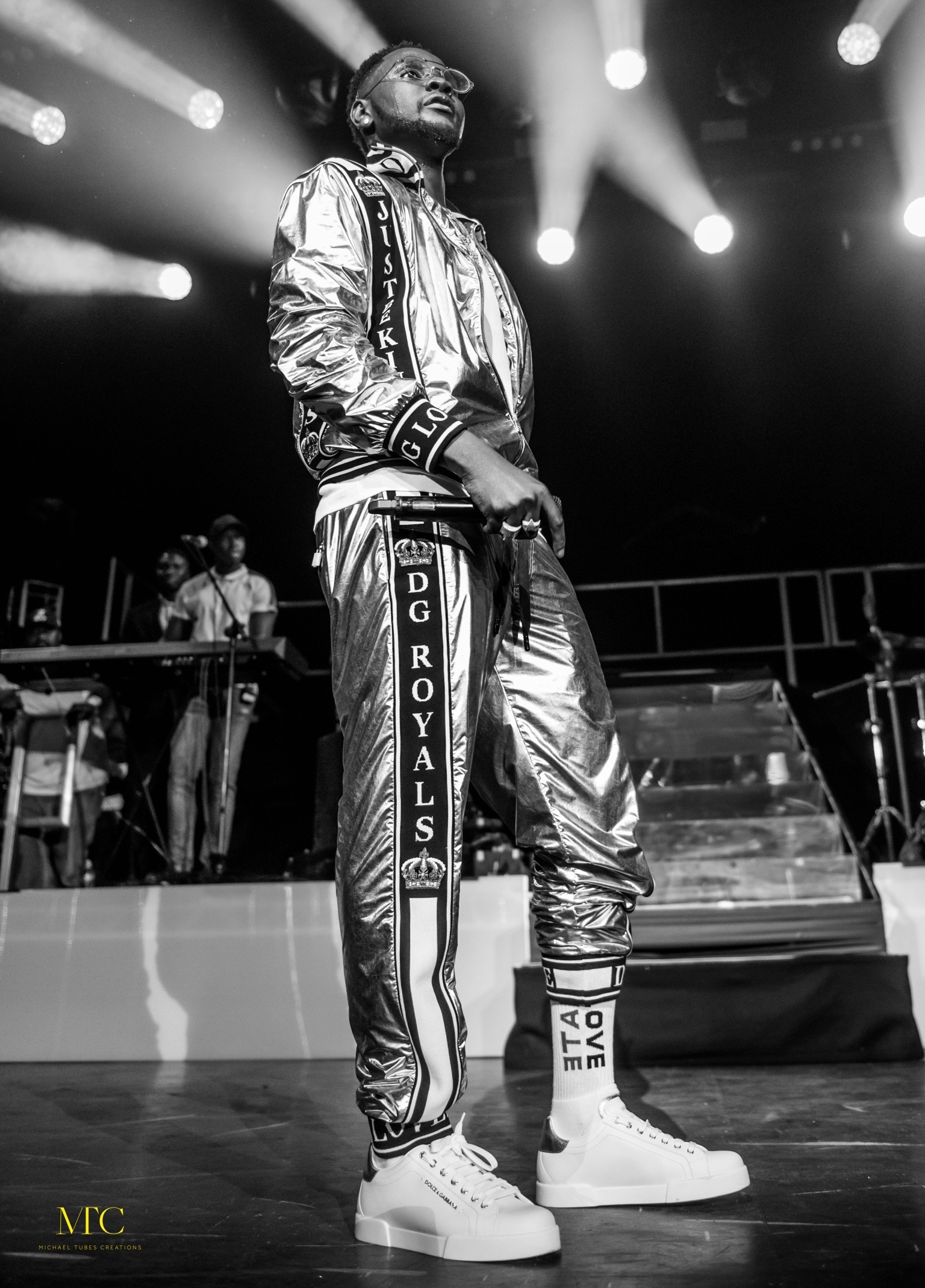1540x2140 PHOTOS, Phone