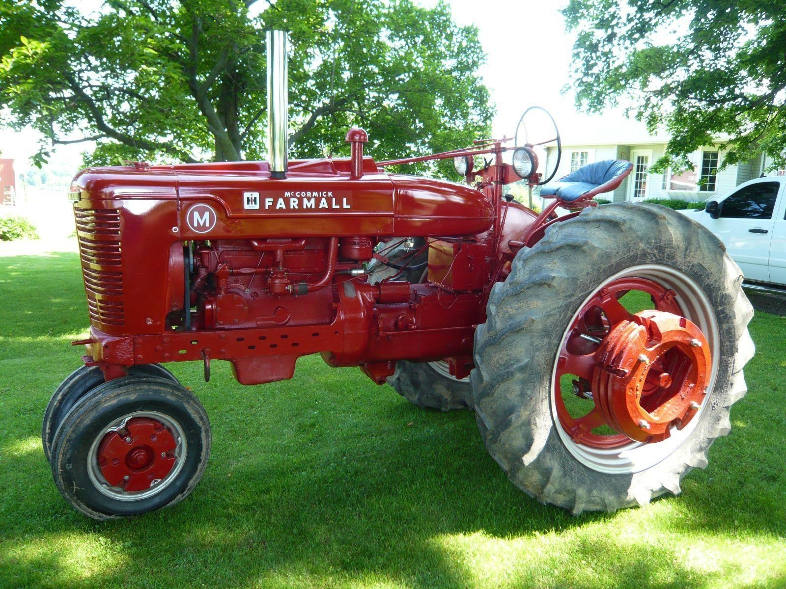 1600x1200 Tractor Tuesday: 1948 Farmall M, Desktop