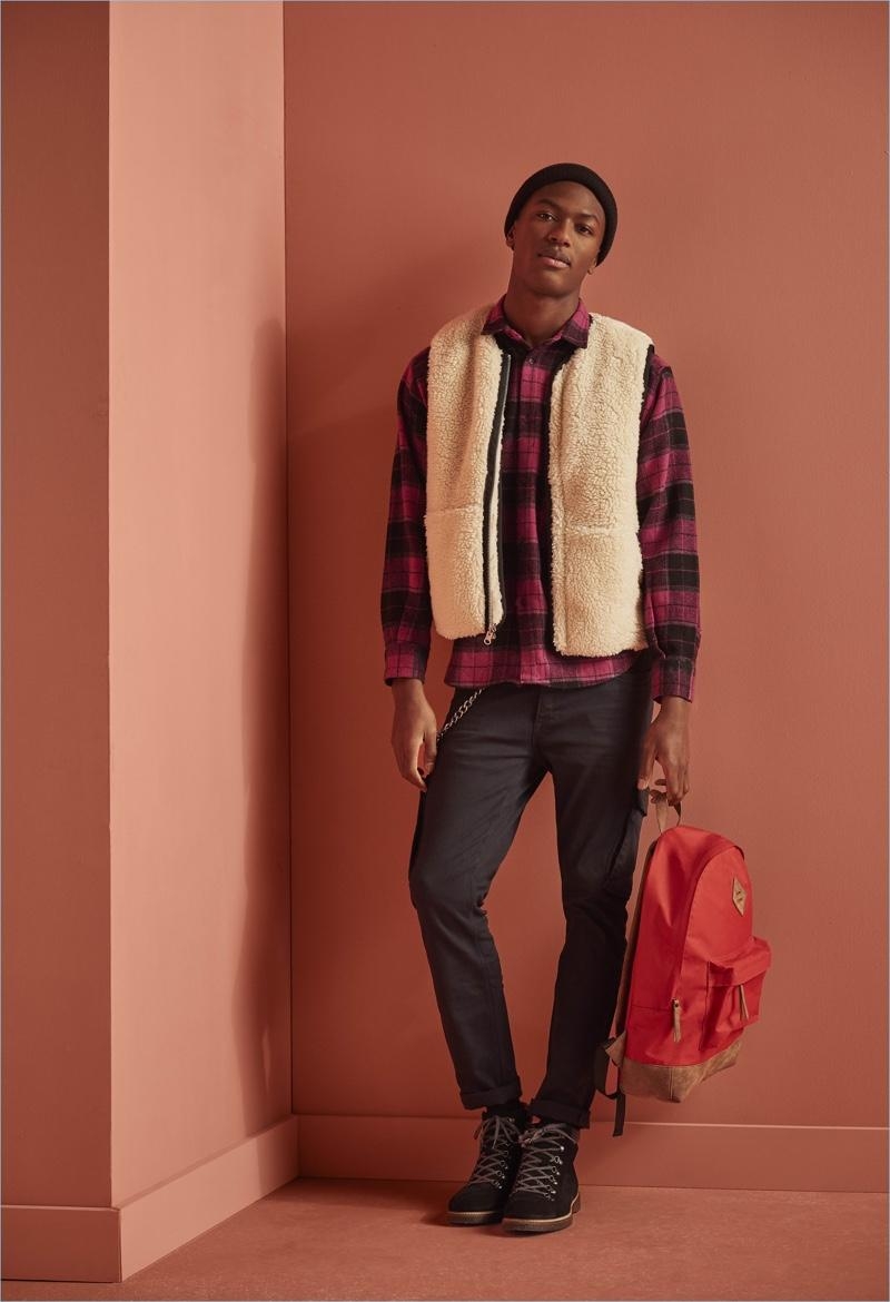 800x1170 The Items Every Man Needs This Fall, Phone