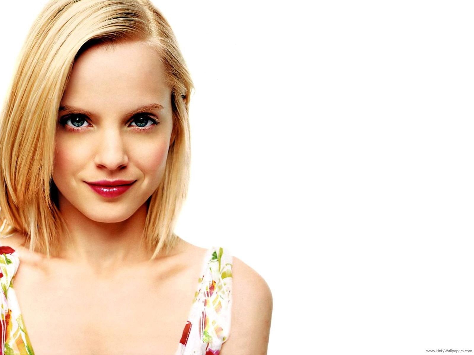 1600x1200 Pix For > Mena Suvari American Beauty Wallpaper, Desktop