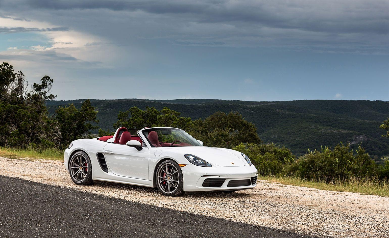 1540x950 Porsche 718 Boxster is the sleekest sports car on the market, Desktop