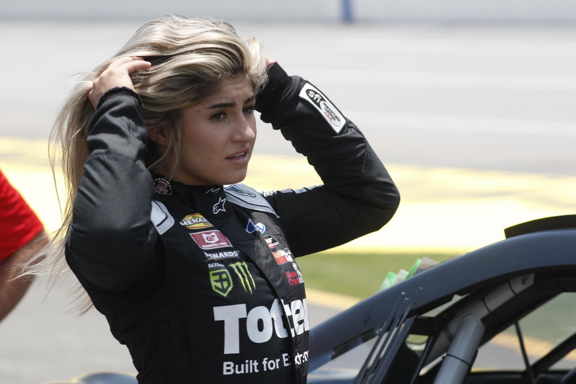 2000x1340 NASCAR's Hailie Deegan Apologizes For Using R Word During Esports Race, Desktop