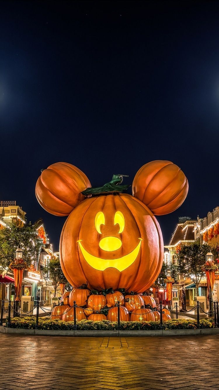 750x1340 halloween_at_disneyland- (750×1334). Halloween wallpaper iphone, Halloween wallpaper, Disney pumpkin, Phone