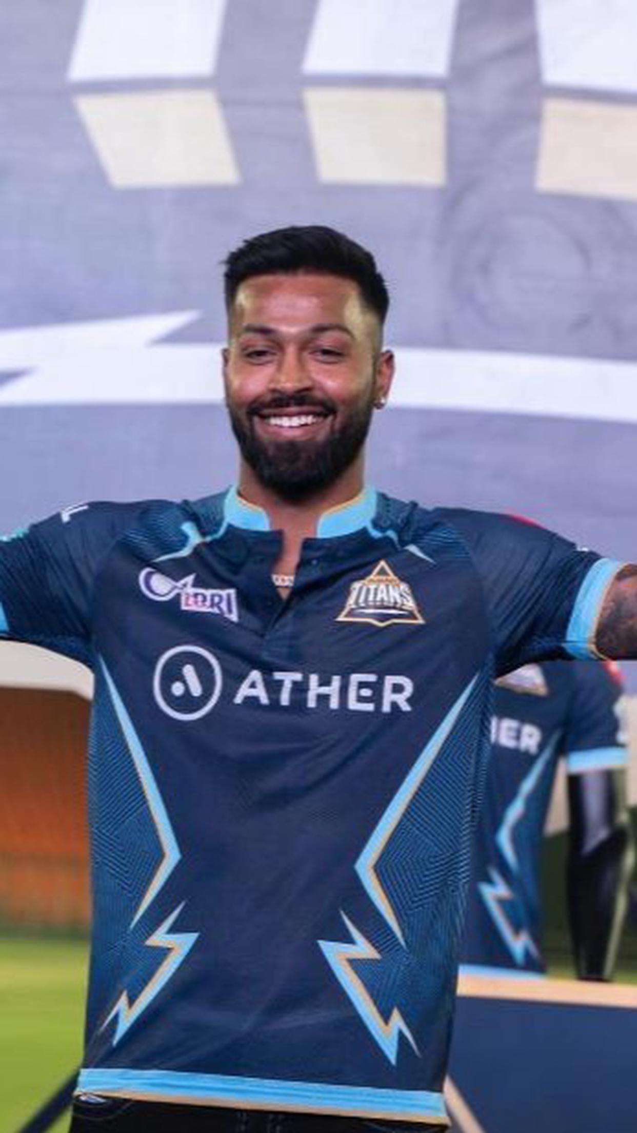 1250x2210 IPL 2022: Hardik Pandya unveils Gujarat Titans' jersey for 15th season; See pics, Phone