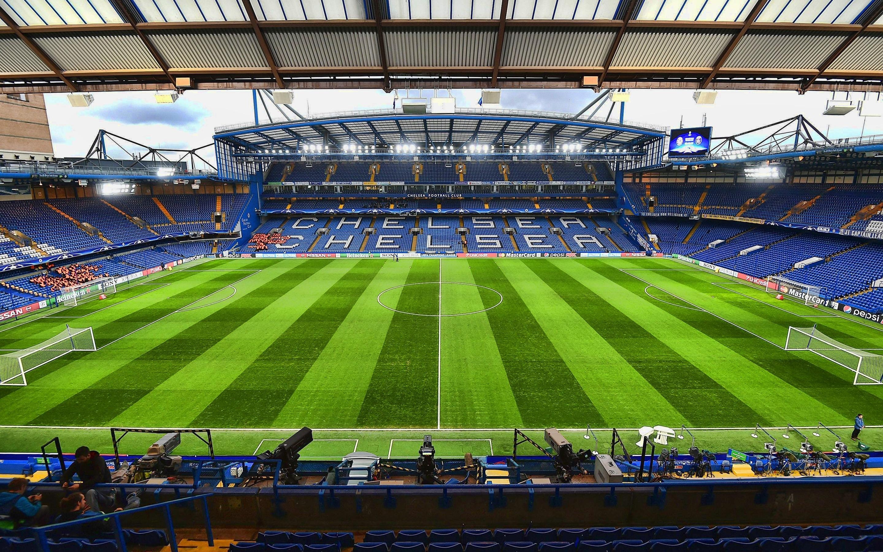 2880x1800 Download wallpaper Stamford Bridge, London, HDR, tribunes, Desktop