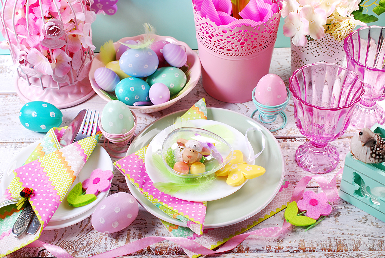 1280x860 Desktop Wallpaper Easter egg Food Plate Cookies Shot glass Table, Desktop