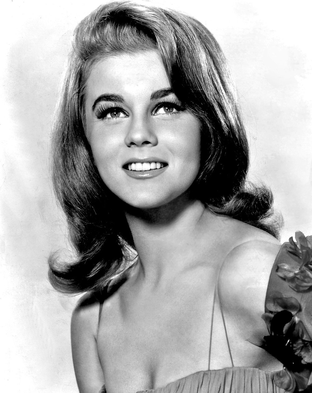 1000x1260 Ann Margret, Phone