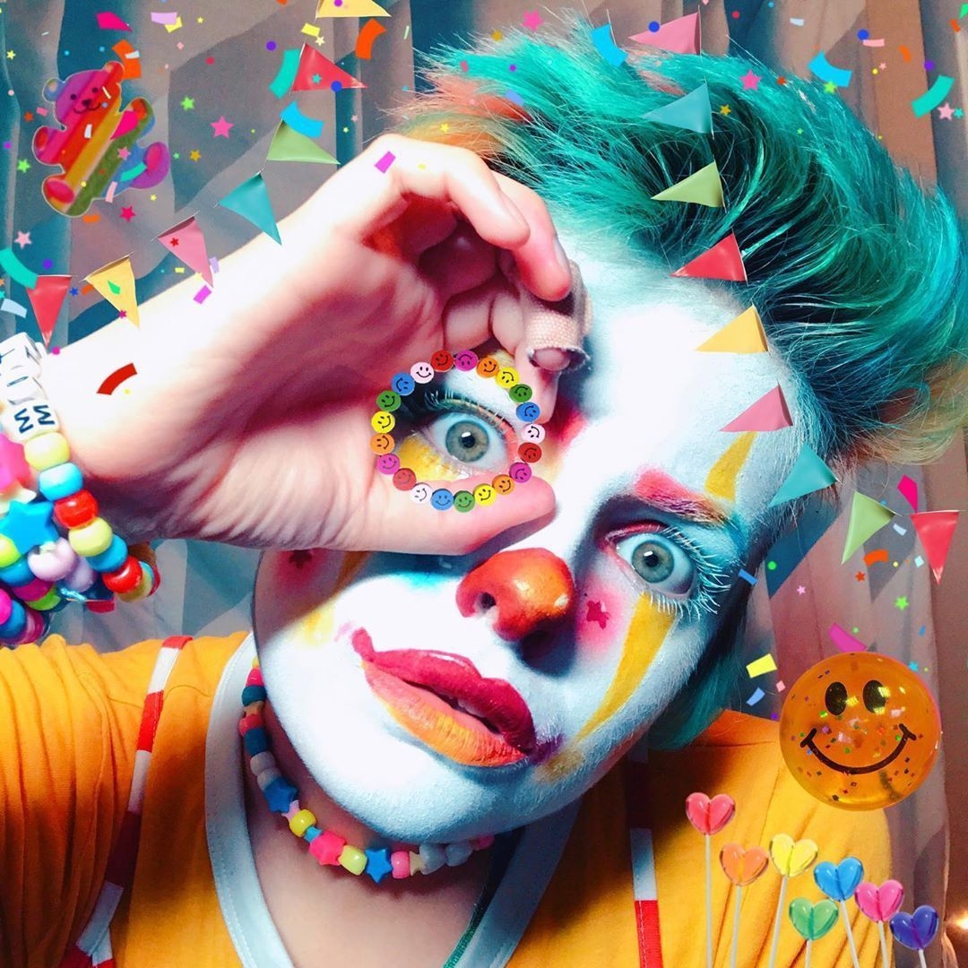 1080x1080 Clowncore Aesthetic Background, Phone