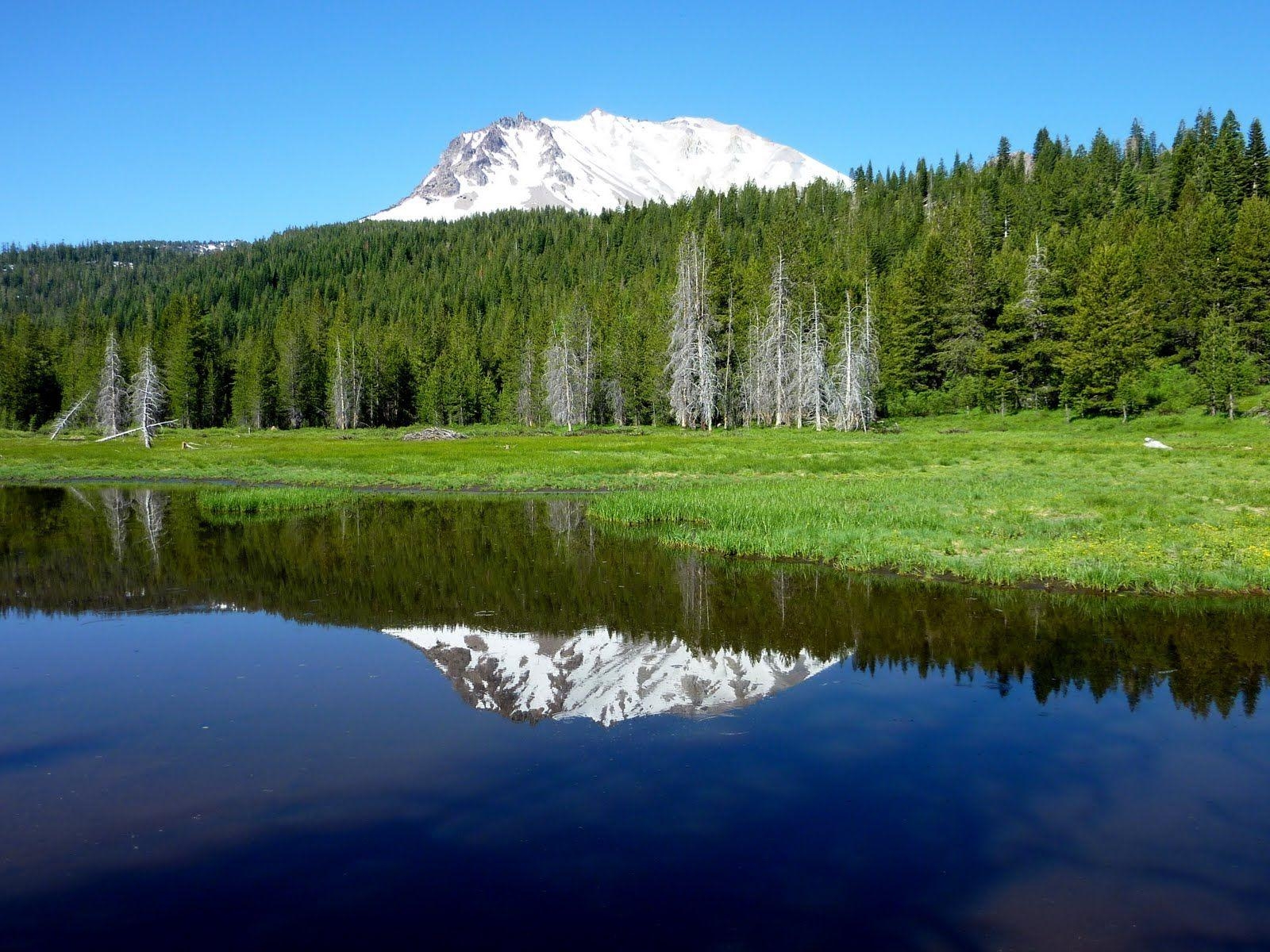 1600x1200 Lassen Volcanic National Park Nature Parks, Desktop