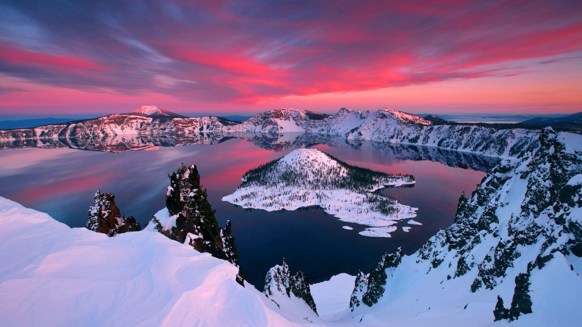 1920x1080 Check out the immeasurable beauty of Crater Lake National Park, Desktop