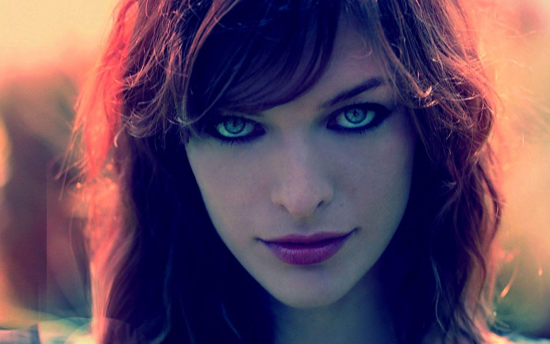 1920x1200 Milla Jovovich Wallpaper, Desktop