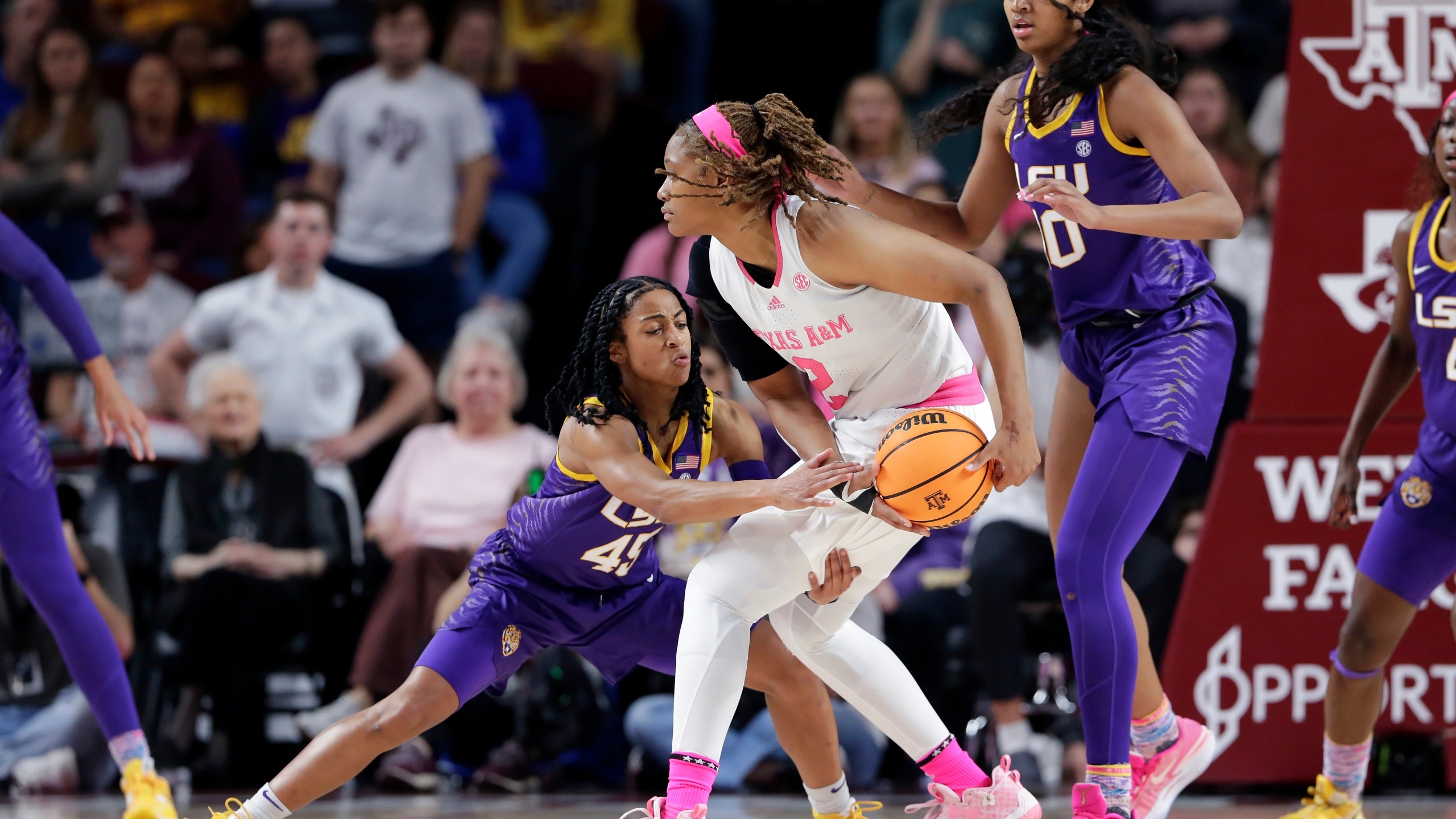 2560x1440 Reese's Double Double Helps No. 3 LSU Over Texas A&M 72 66, Desktop