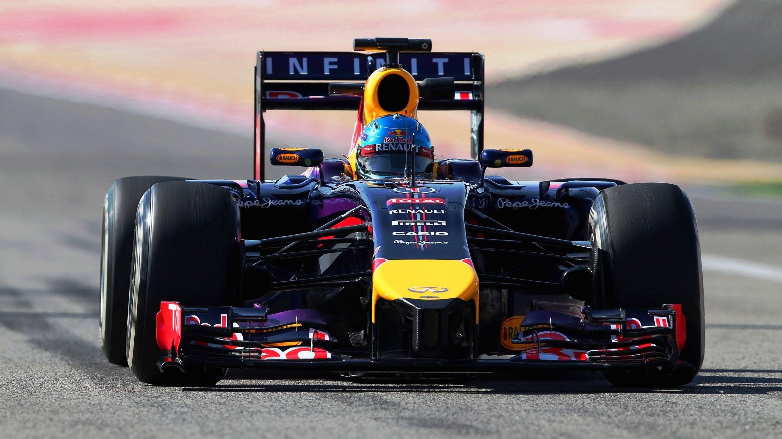 2560x1440 Daniel Ricciardo Red Bull Bahrain Wallpaper, Desktop