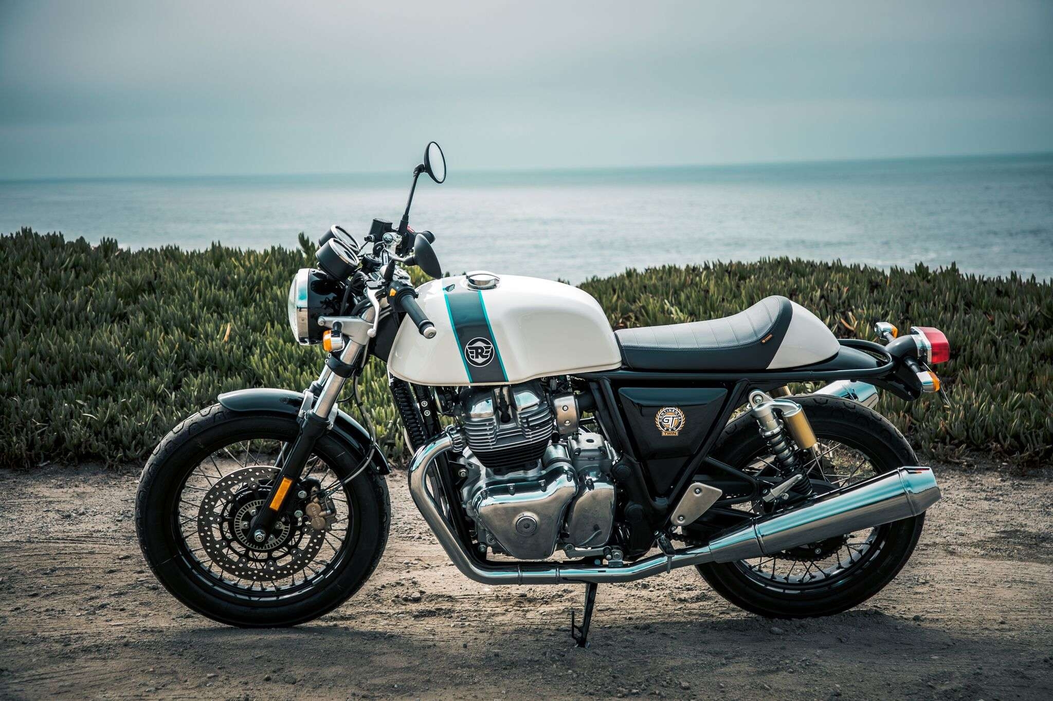 2050x1370 The 2019 Royal Enfield Twins Will Start at $799 in the US, Desktop