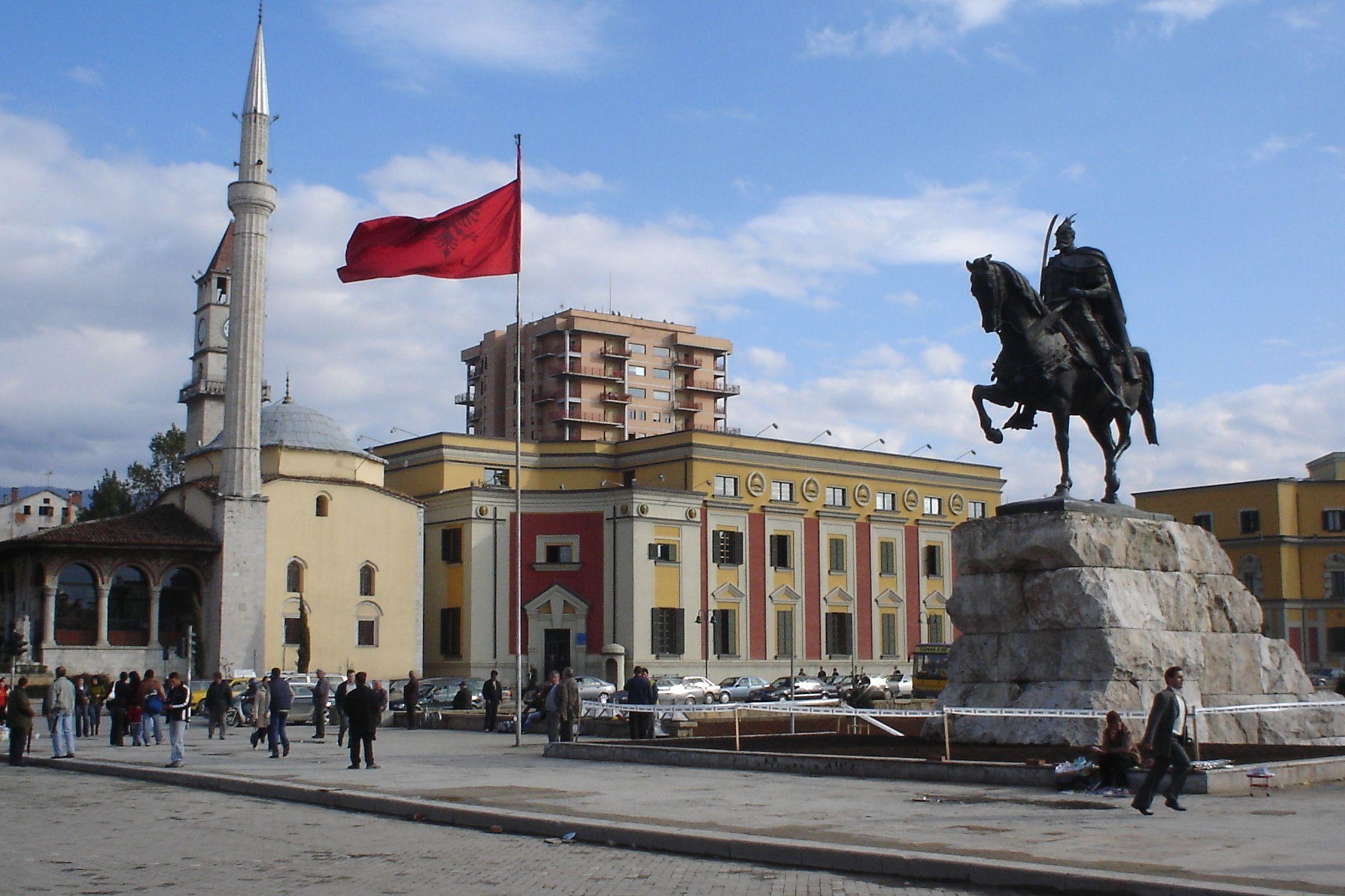 2310x1540 px 1540.07 KB Tirana, Desktop