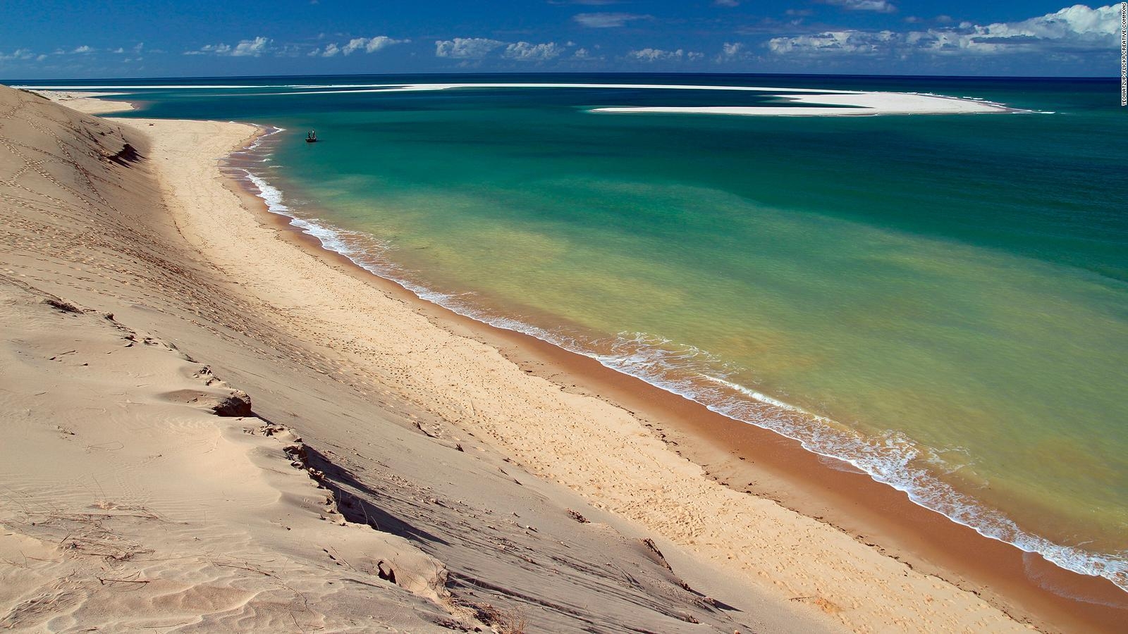 1600x900 Bazaruto Archipelago: Mozambique islands where horses play in surf, Desktop