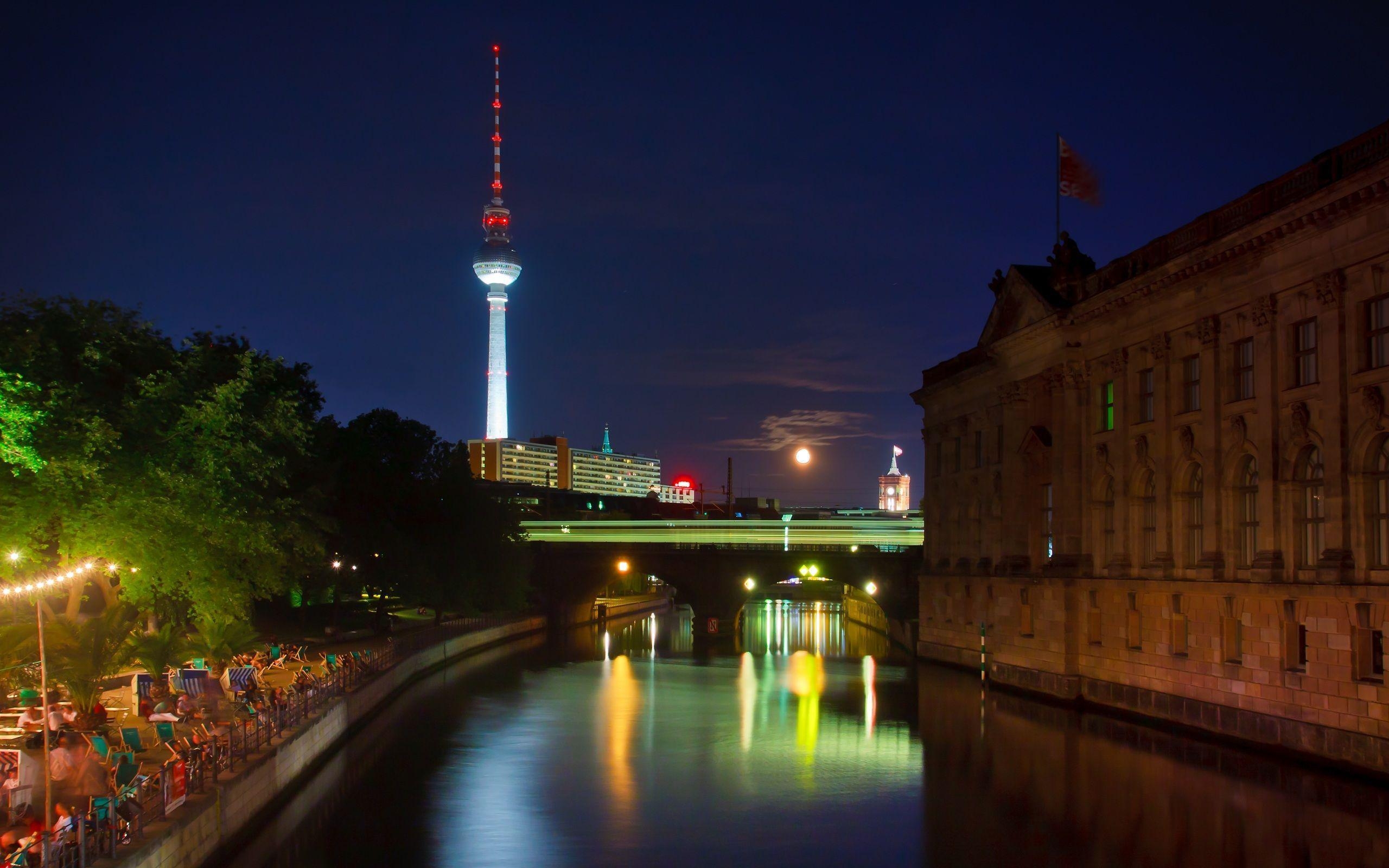 2560x1600 High Res Cool Berlin Wallpaper Picture, Desktop