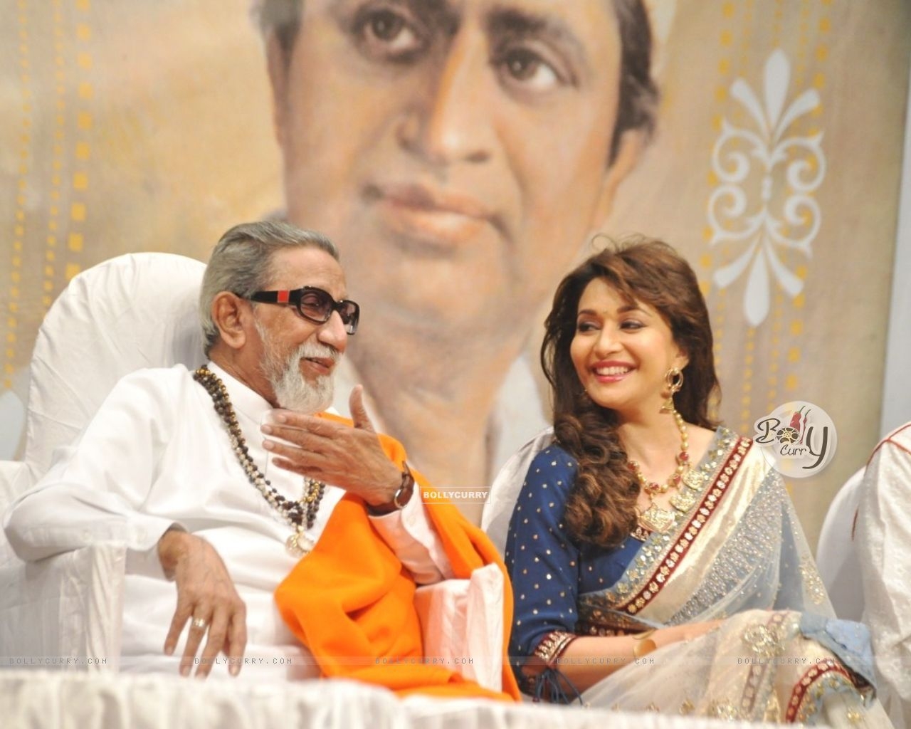 1280x1030 Wallpaper Dixit Nene and Balasaheb Thackeray at Master Dinanath Mangeshkar Awards 2012 size:, Desktop