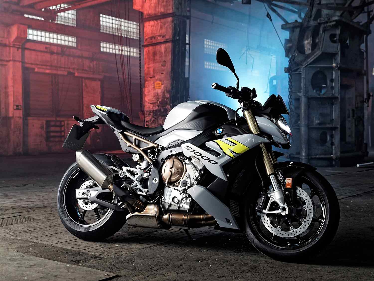 1500x1130 BMW S 1000 R First Look, Desktop