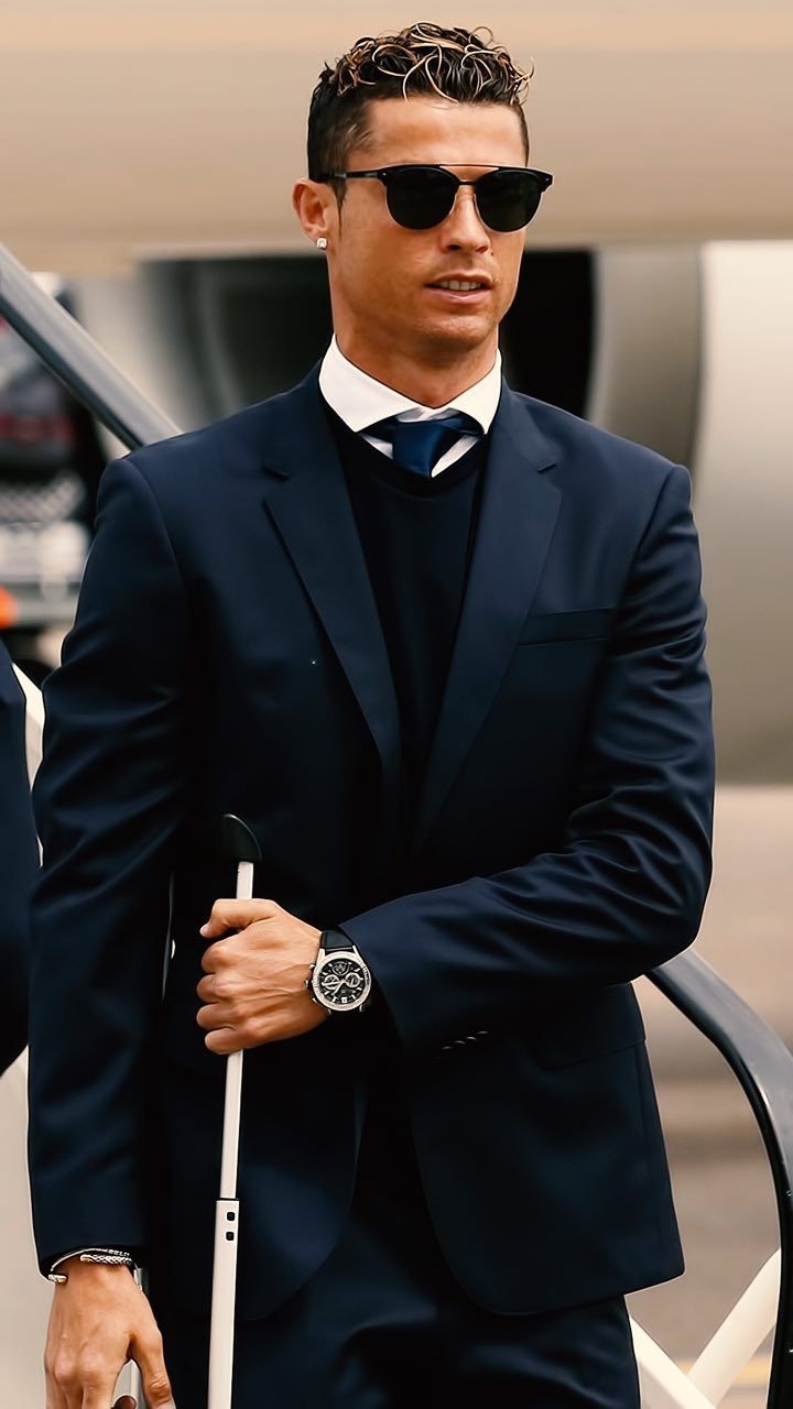 720x1280 Hdjdjdk. Cristiano ronaldo style, Cristiano ronaldo hairstyle, Cristiano ronaldo manchester, Phone