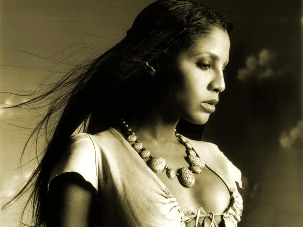 1030x770 Toni Braxton wallpaper, Desktop