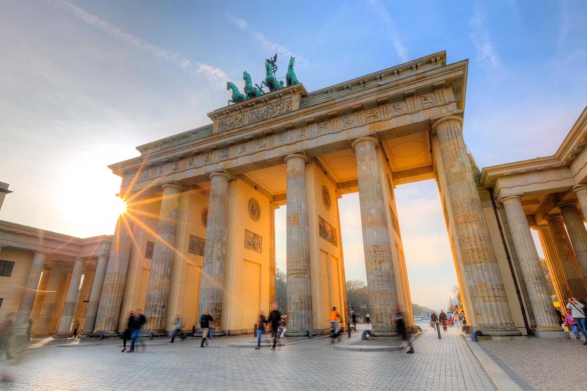 2050x1370 Brandenburg Gate Wallpaper 8 X 1365, Desktop