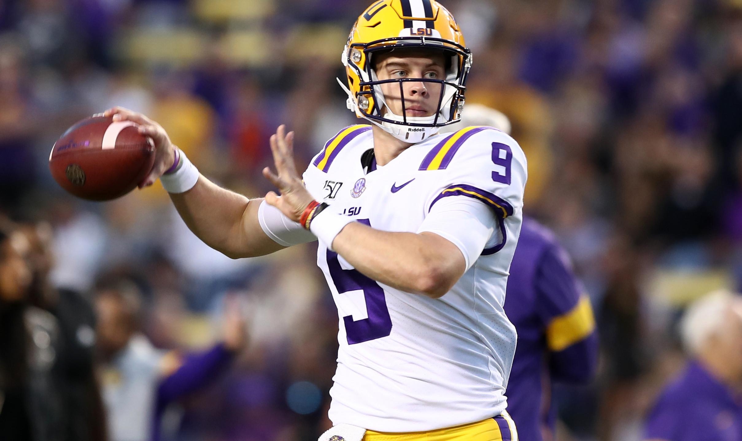 2420x1440 LSU's Joe Burrow named semifinalst for Maxwell Award, Desktop