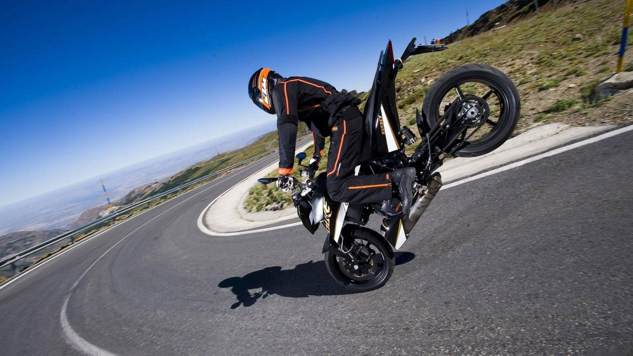 2400x1350 KTM Duke 690 Freestyle Bike HD Wallpaper Pictu Wallpaper, Desktop