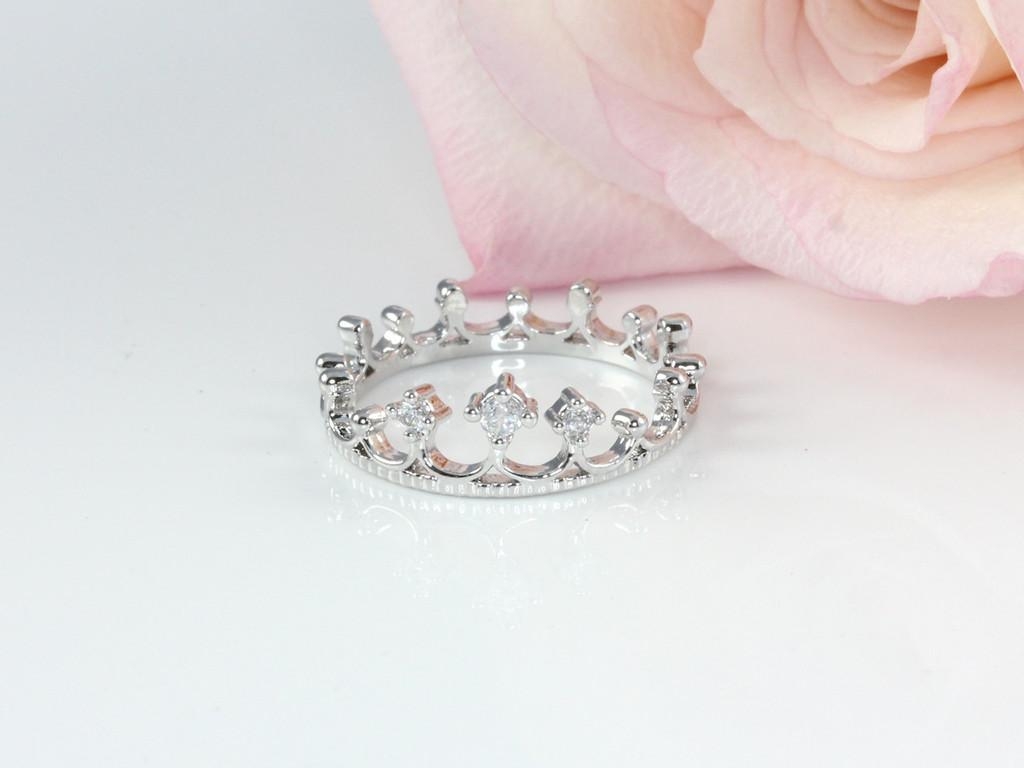 1030x770 Crown Wallpaper, Desktop
