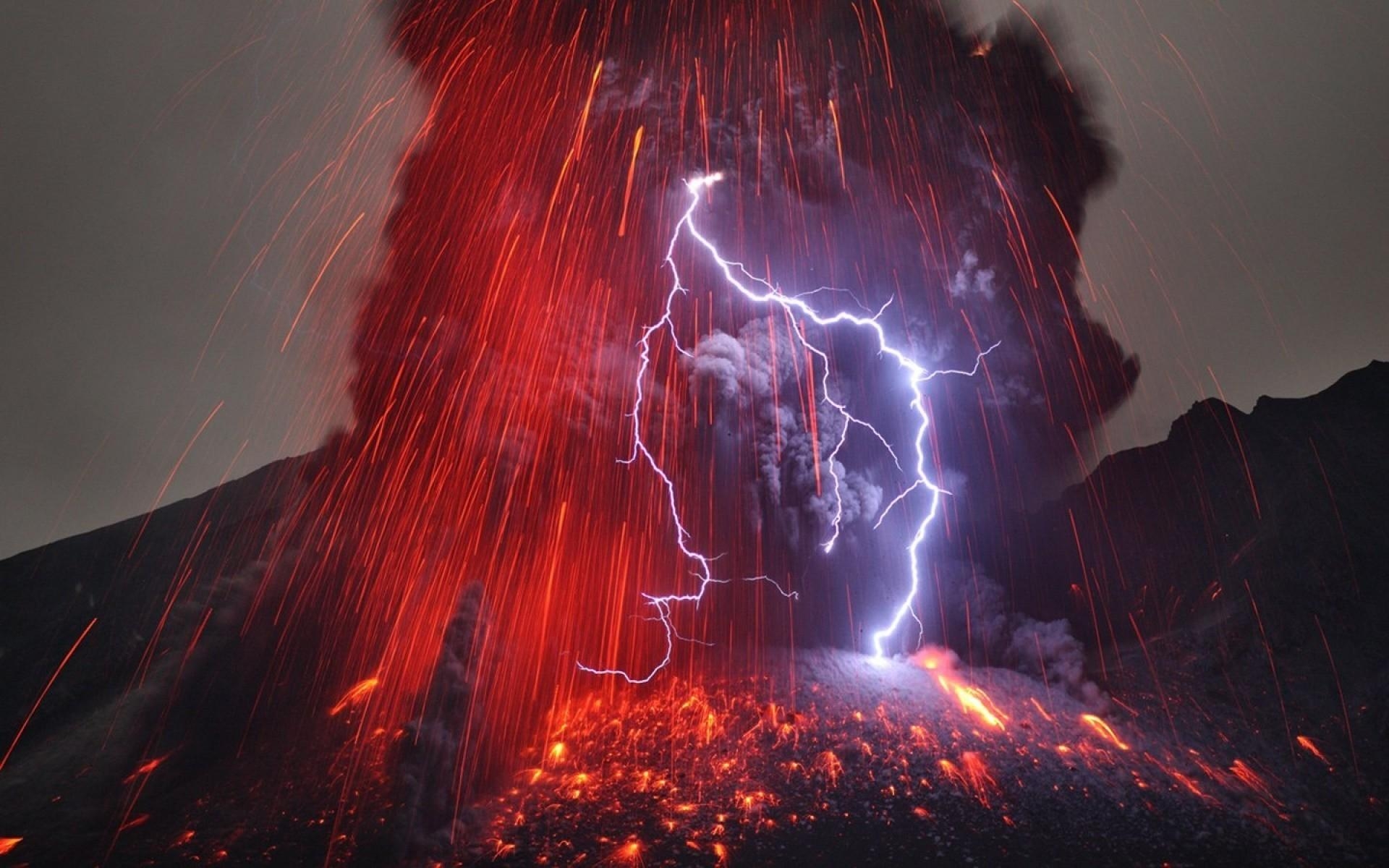 1920x1200 Download  Volcano, Lightning Wallpaper for MacBook Pro 17, Desktop