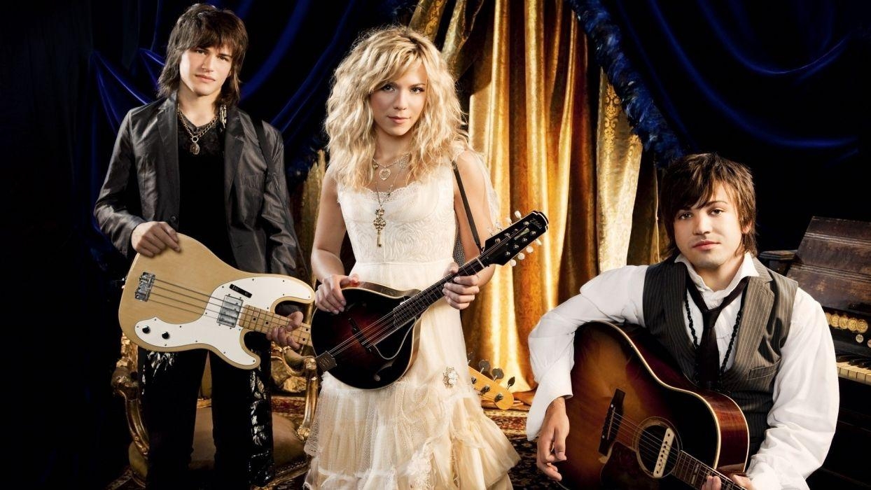 1250x700 Blondes women perry curtains band white dress mandolin The Band, Desktop