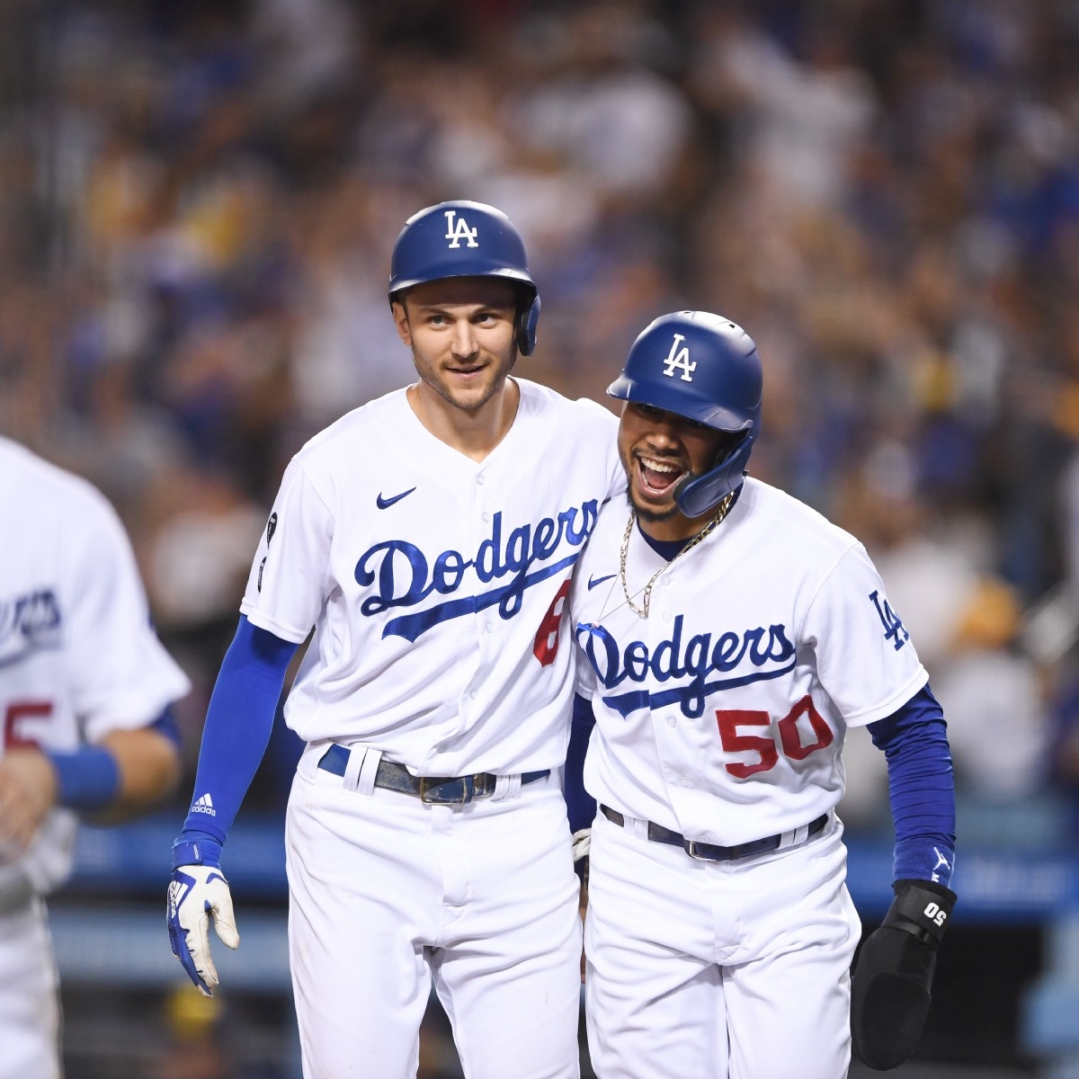 1200x1200 Turner powers Dodger comeback win, but Kershaw leaves early with injury., Phone