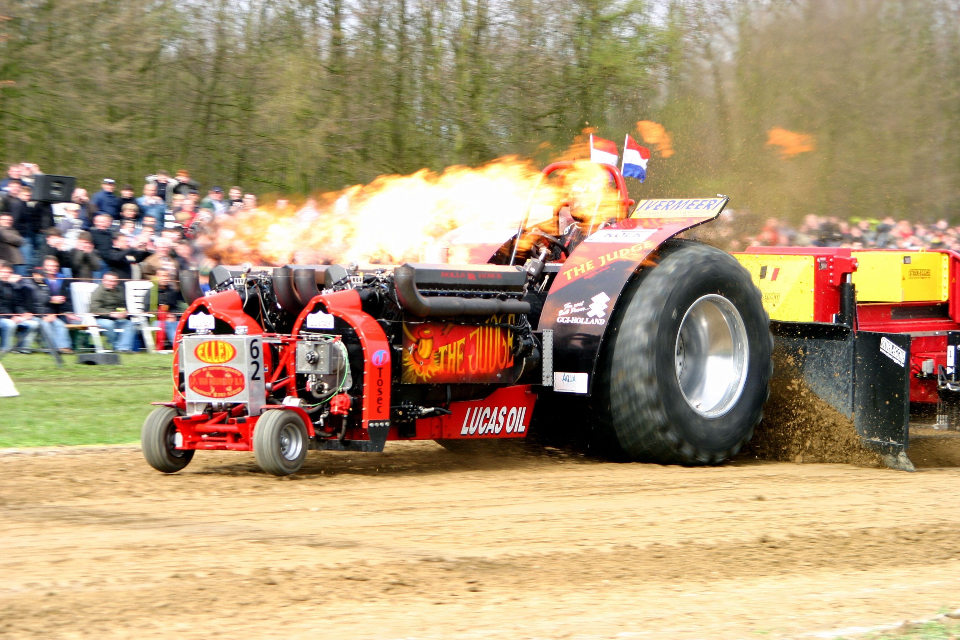 3080x2050 Tractor Pulling Wallpaper, Desktop