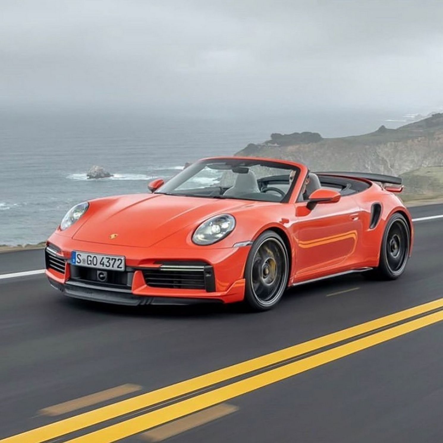 1490x1490 Porsche 911 Turbo S Gets Lightweight And Sport Packages (First Photo), Phone