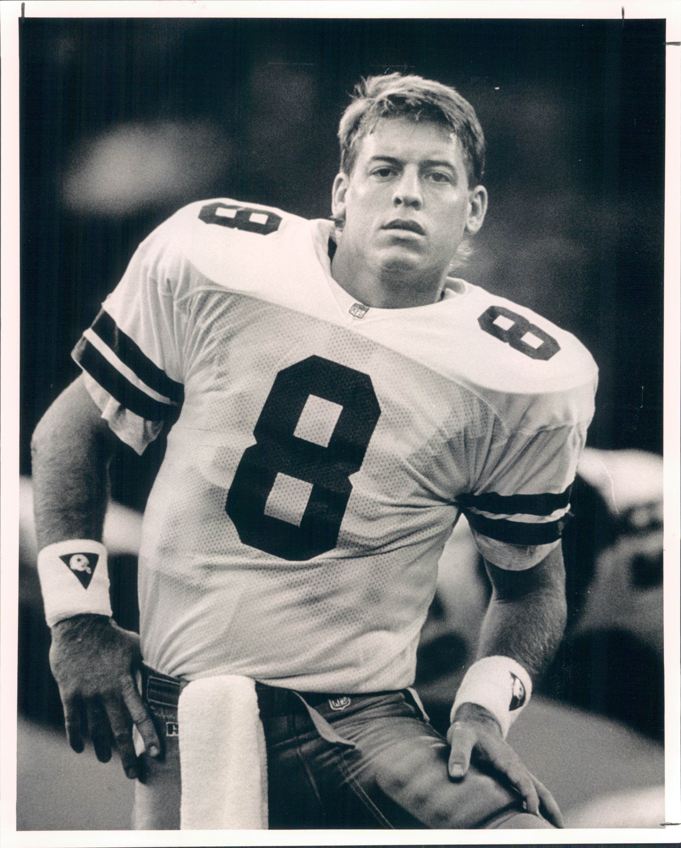 2390x2970 Lot Detail 95 Troy Aikman Dallas Cowboys The Sporting News Collection Archives Original Photo (Sporting News Collection Hologram MEARS Photo LOA) Of 74, Phone