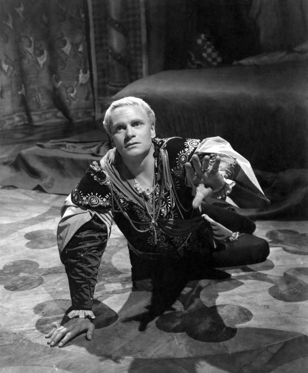 1000x1200 Laurence Olivier wallpaper, Phone