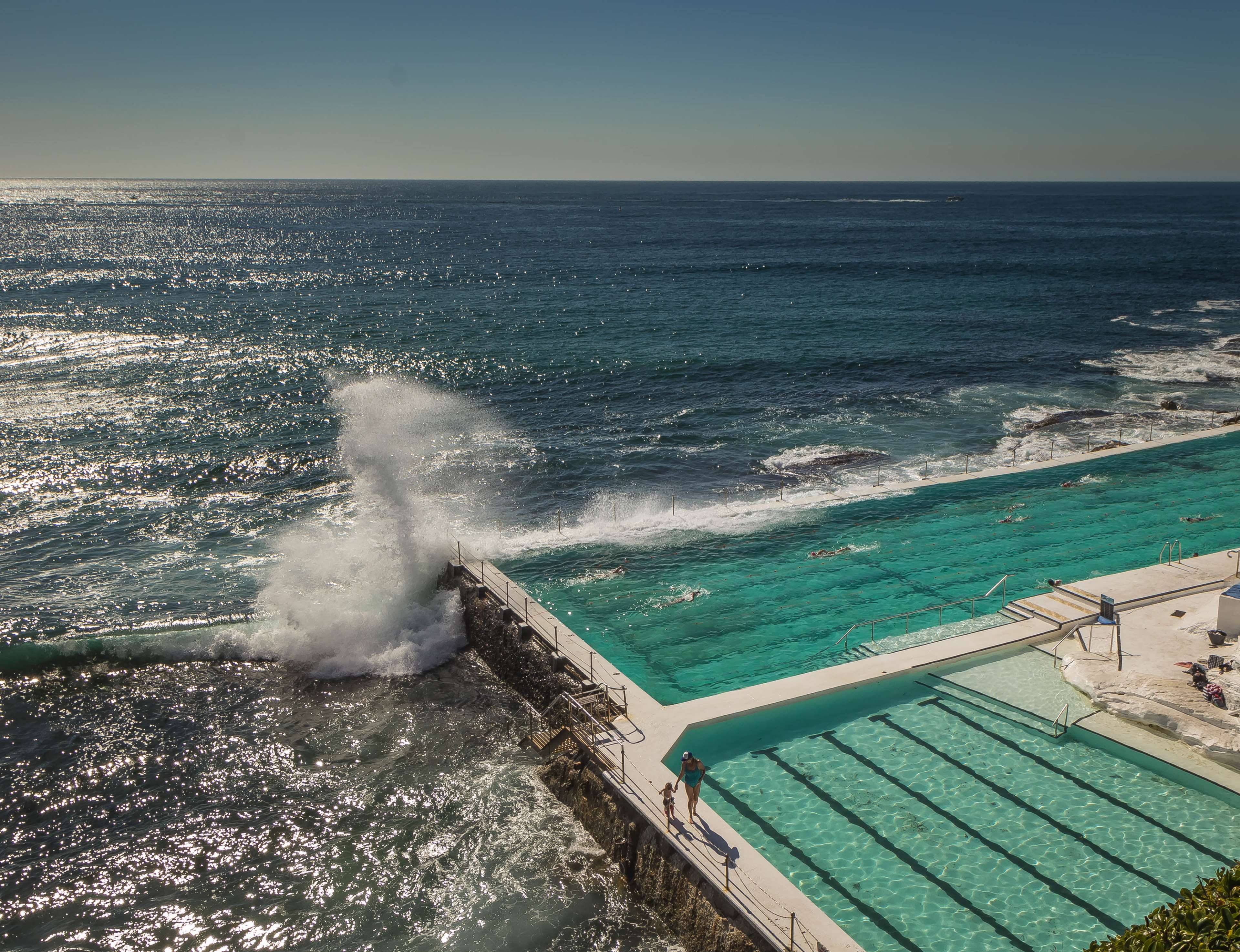 3840x2950 beach, bondi beach, icebergs, pool, waves, waves breaking 4k, Desktop