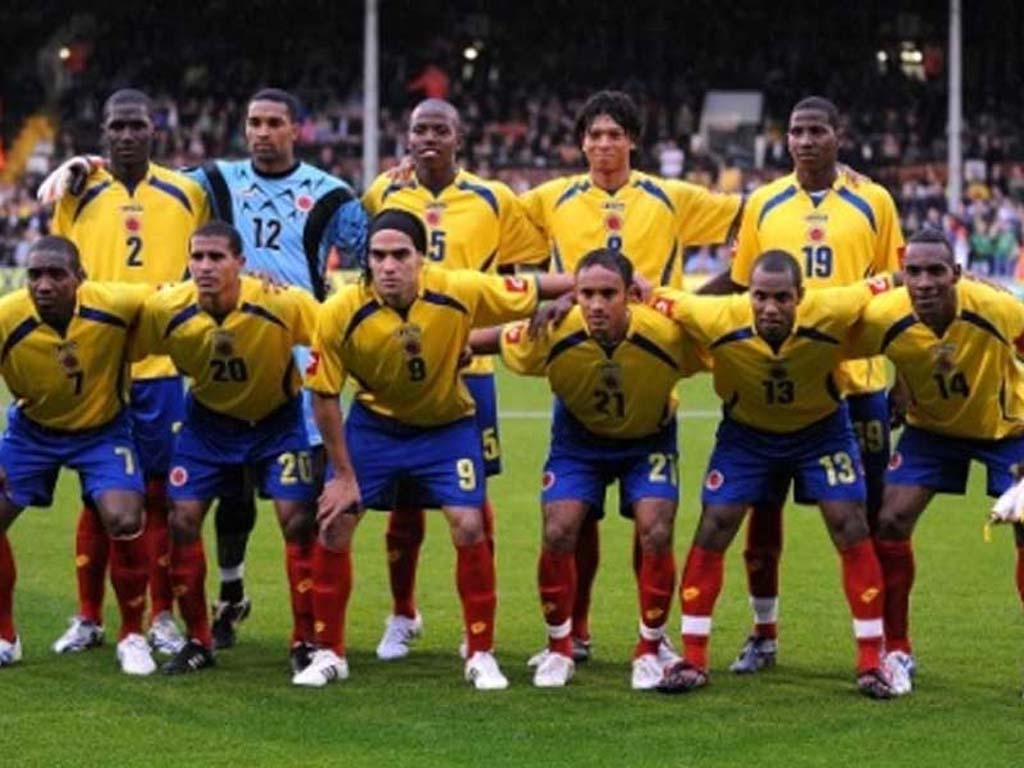 1030x770 OFF COURSE I LOVE SOCCER. WITH THE COLOMBIAN SOCCER TEAM HAVE, Desktop