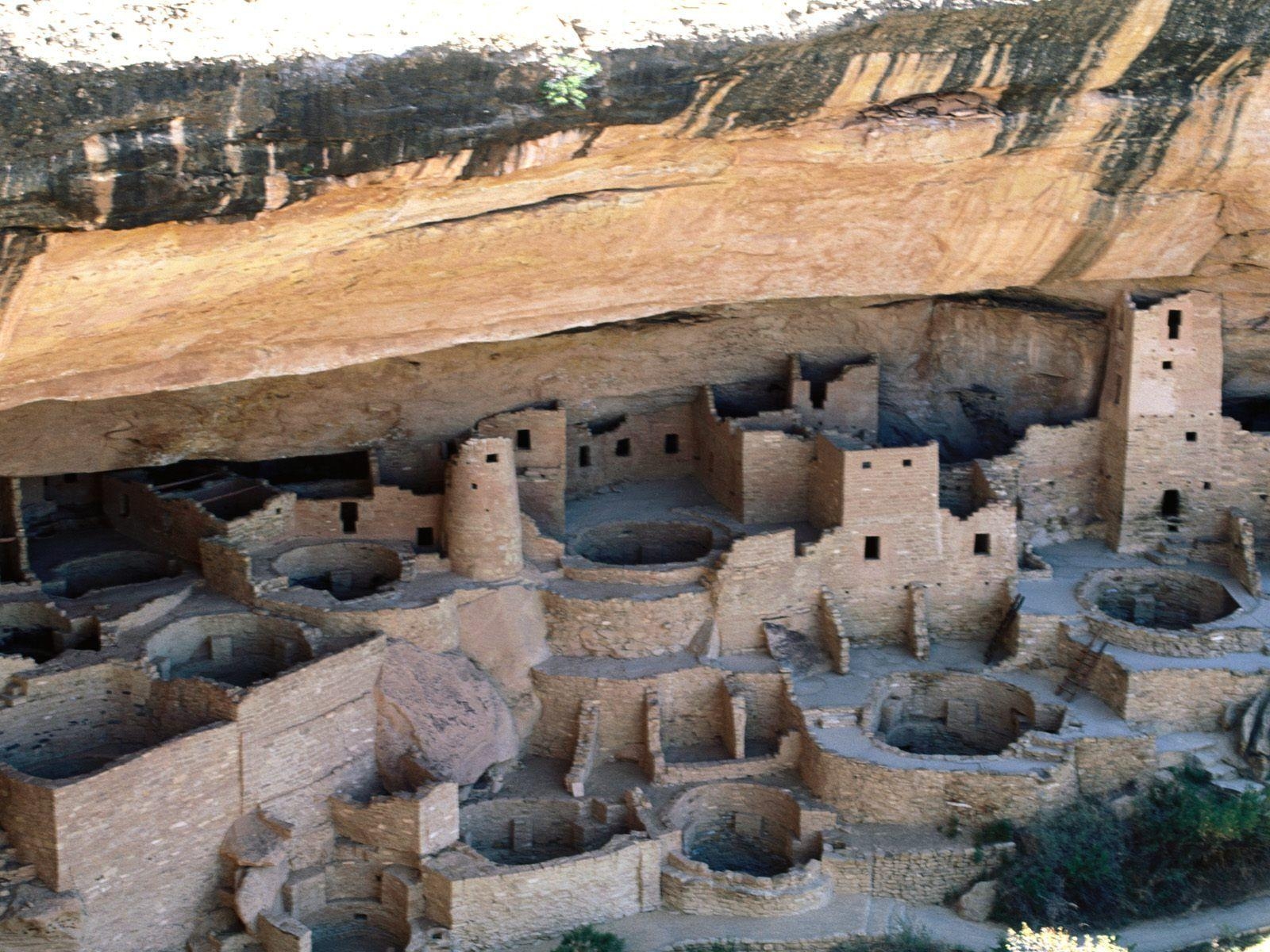 1600x1200 Cliff Palace, Mesa Verde National Park 1600x12. Free Desktop, Desktop