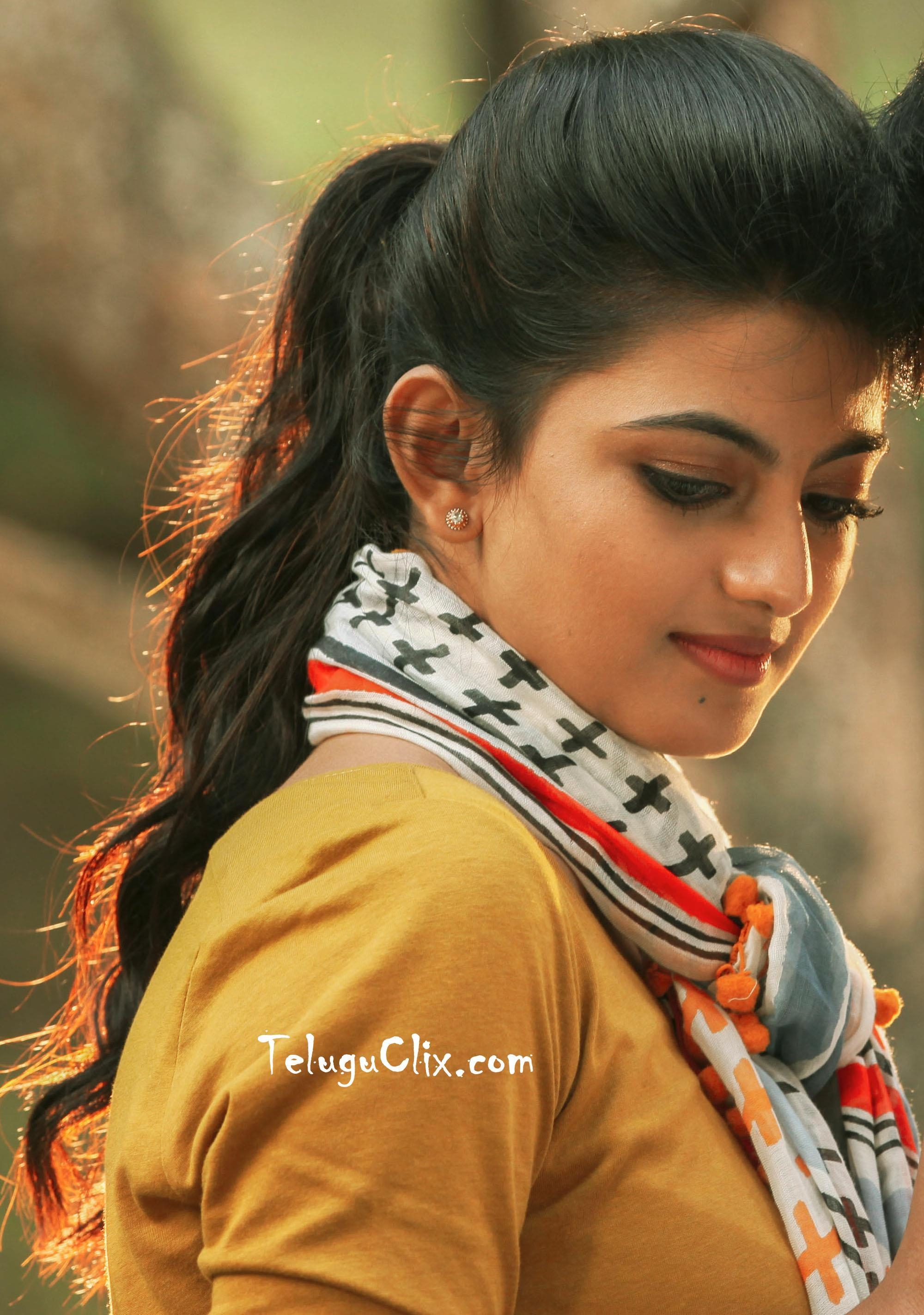 2000x2850 Anandhi Old Latest New Recent HD HQ Photo Pics Stills image, Phone