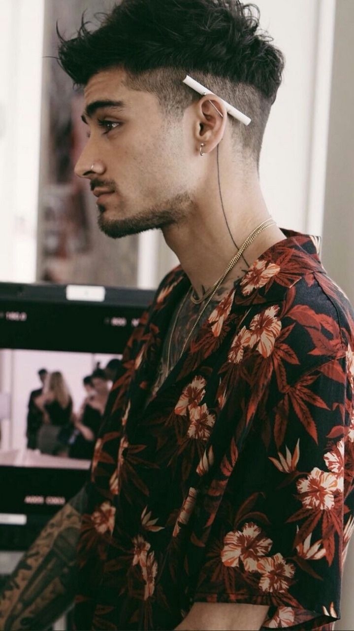 720x1280 Wallpaper. Zayn malik style, Zayn malik hairstyle, Hairstyles zayn, Phone
