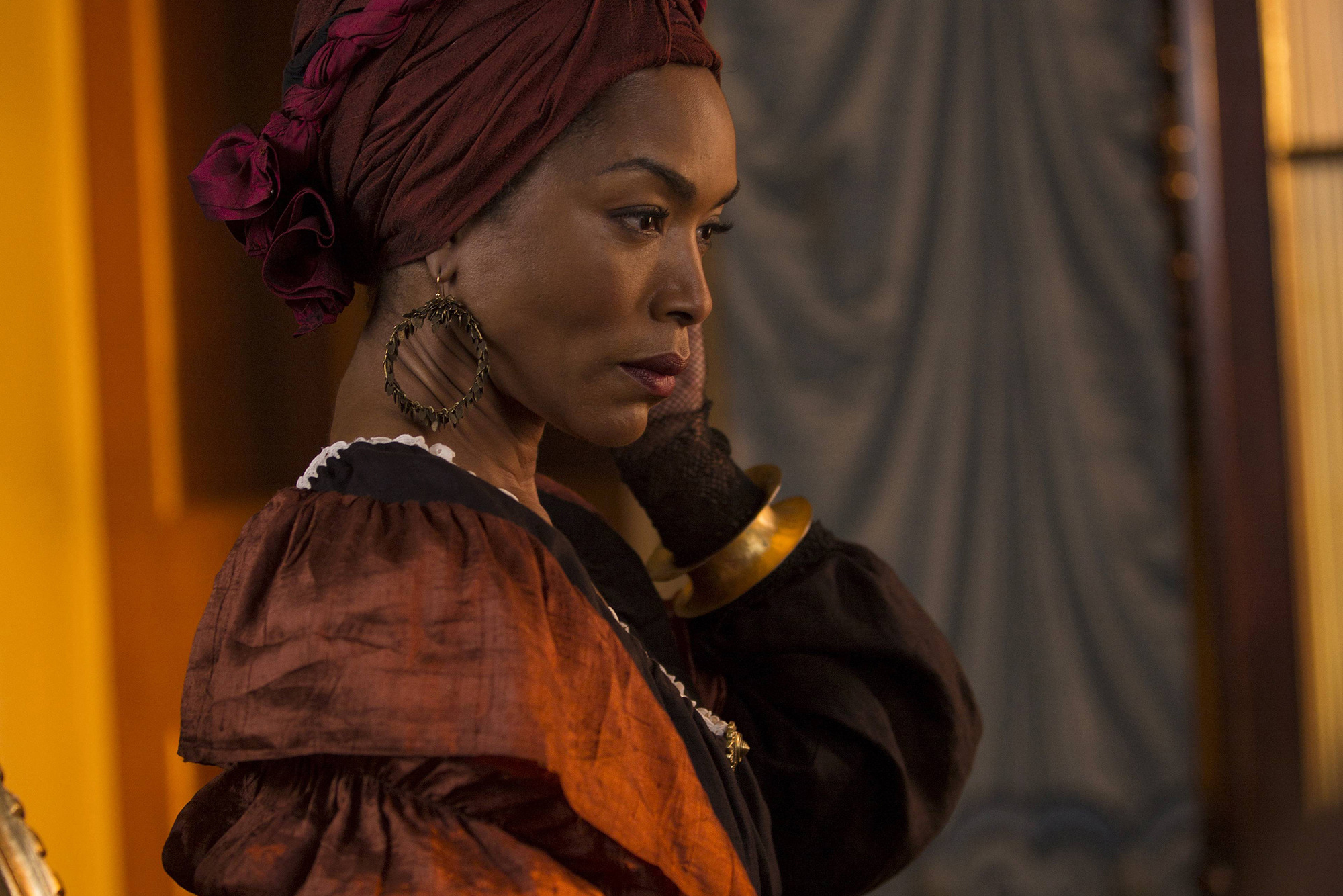 2000x1340 Angela Bassett Wallpaper Image Photo Picture Background, Desktop