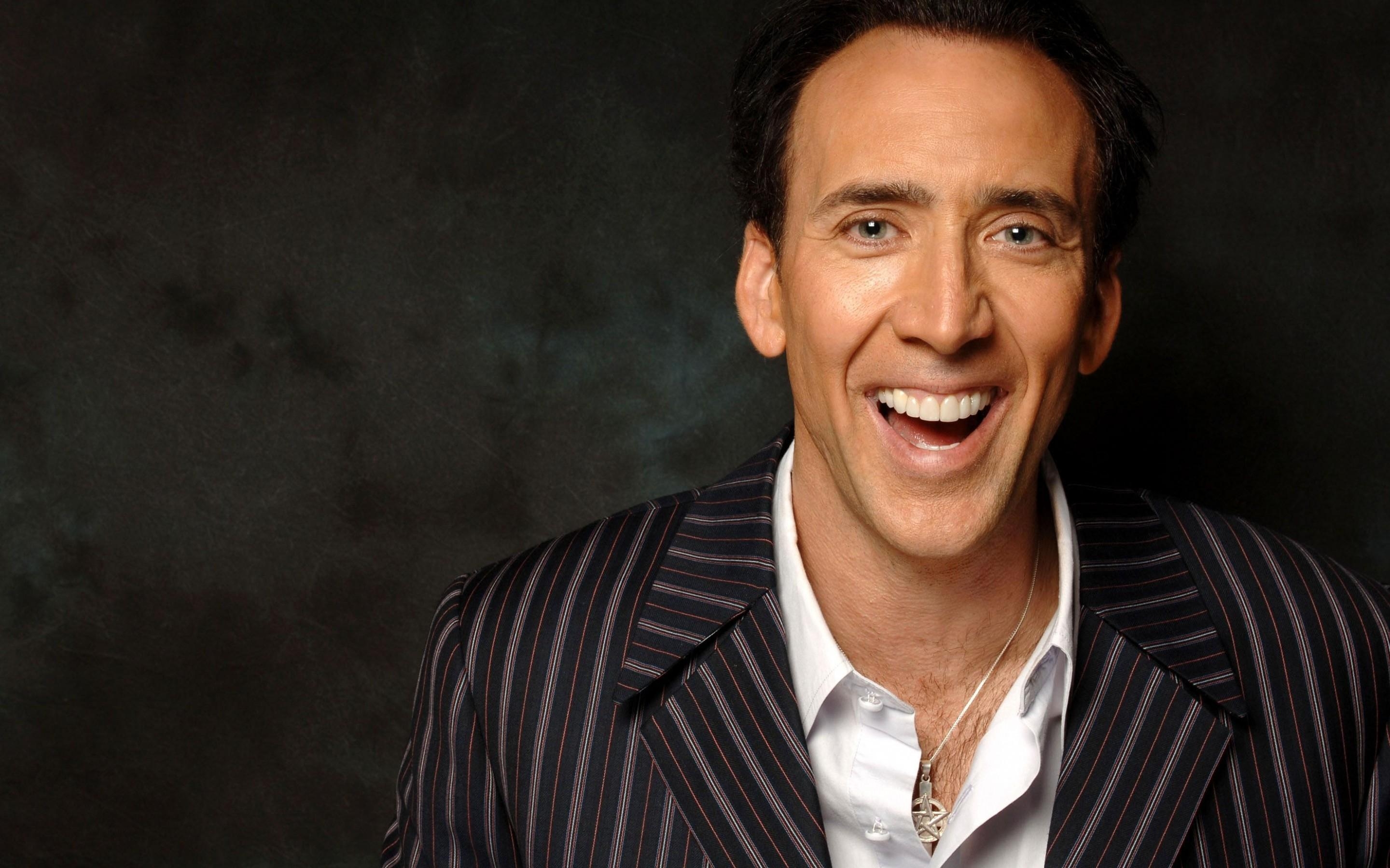 2880x1800 Download  Nicolas Cage, Actor, Smiling, Suit Wallpaper, Desktop