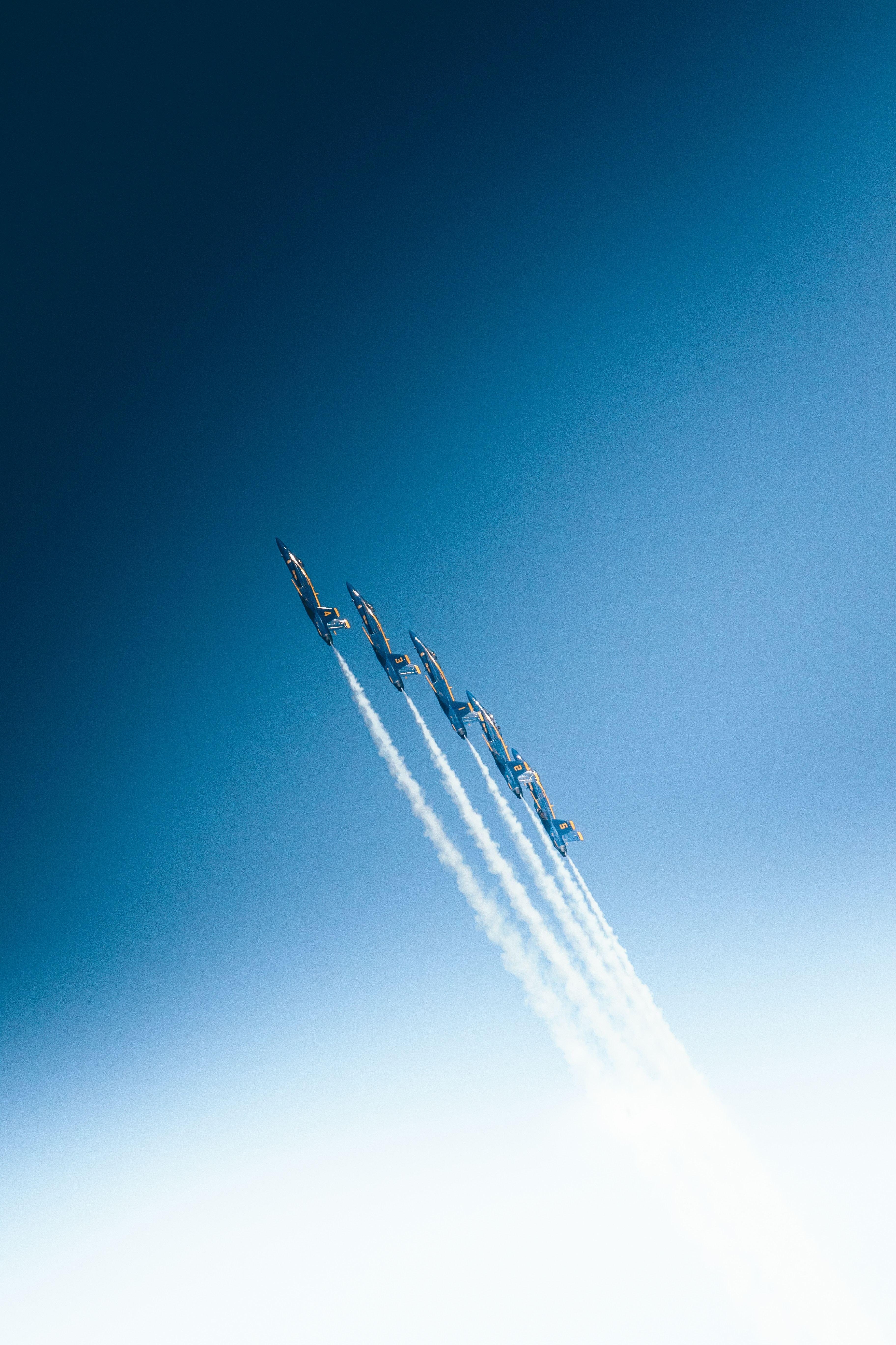 3650x5480 Aerobatics Airplanes Smoke, Phone