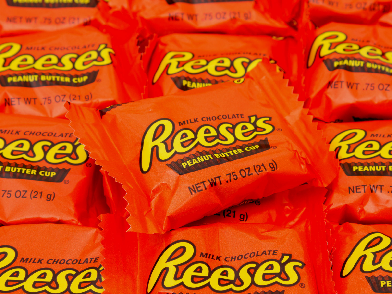 1600x1200 Hershey is trying to boost sales by selling Reese's Cups that are, Desktop