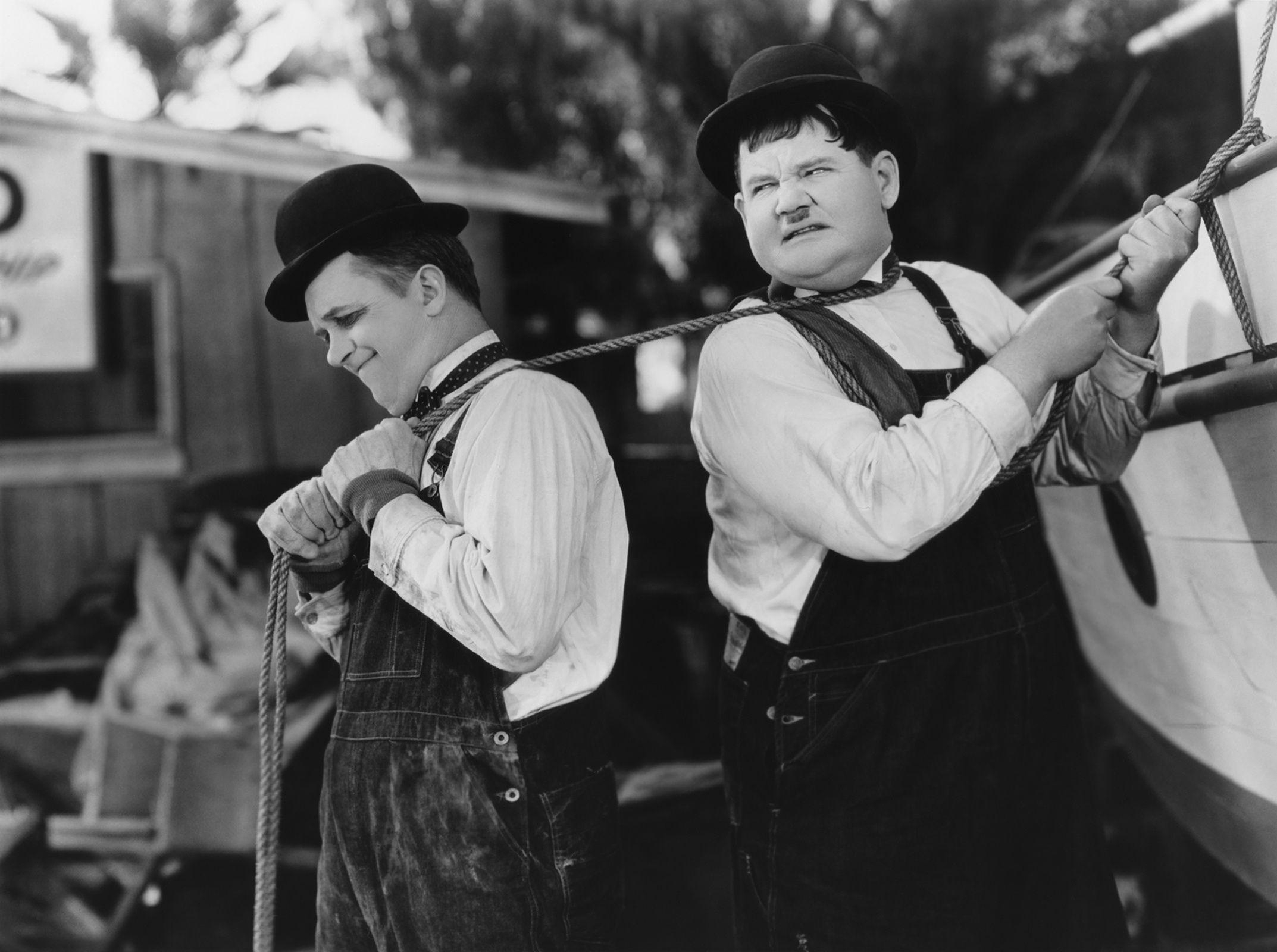 2150x1600 Laurel and Hardy, Desktop