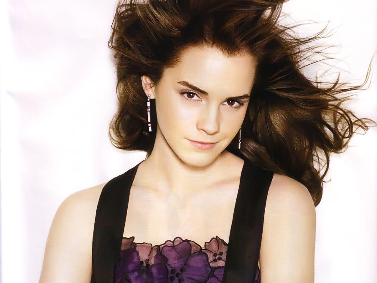 1600x1200 Latest Emma Watson HD Wallpaper Download. HD Free Wallpaper, Desktop