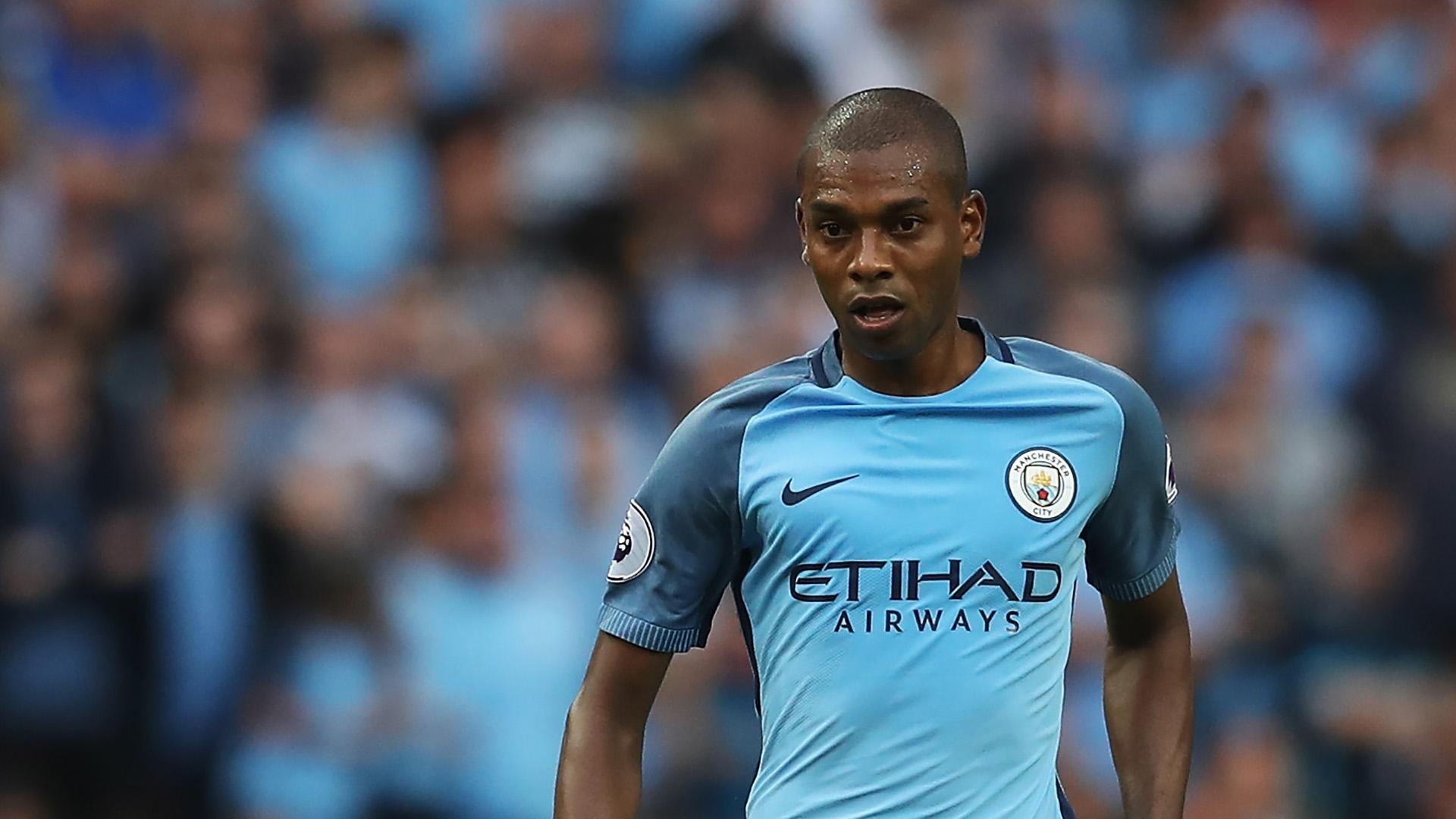 1920x1080 RUMORS: Juventus eyes Manchester City's Fernandinho. Soccer, Desktop