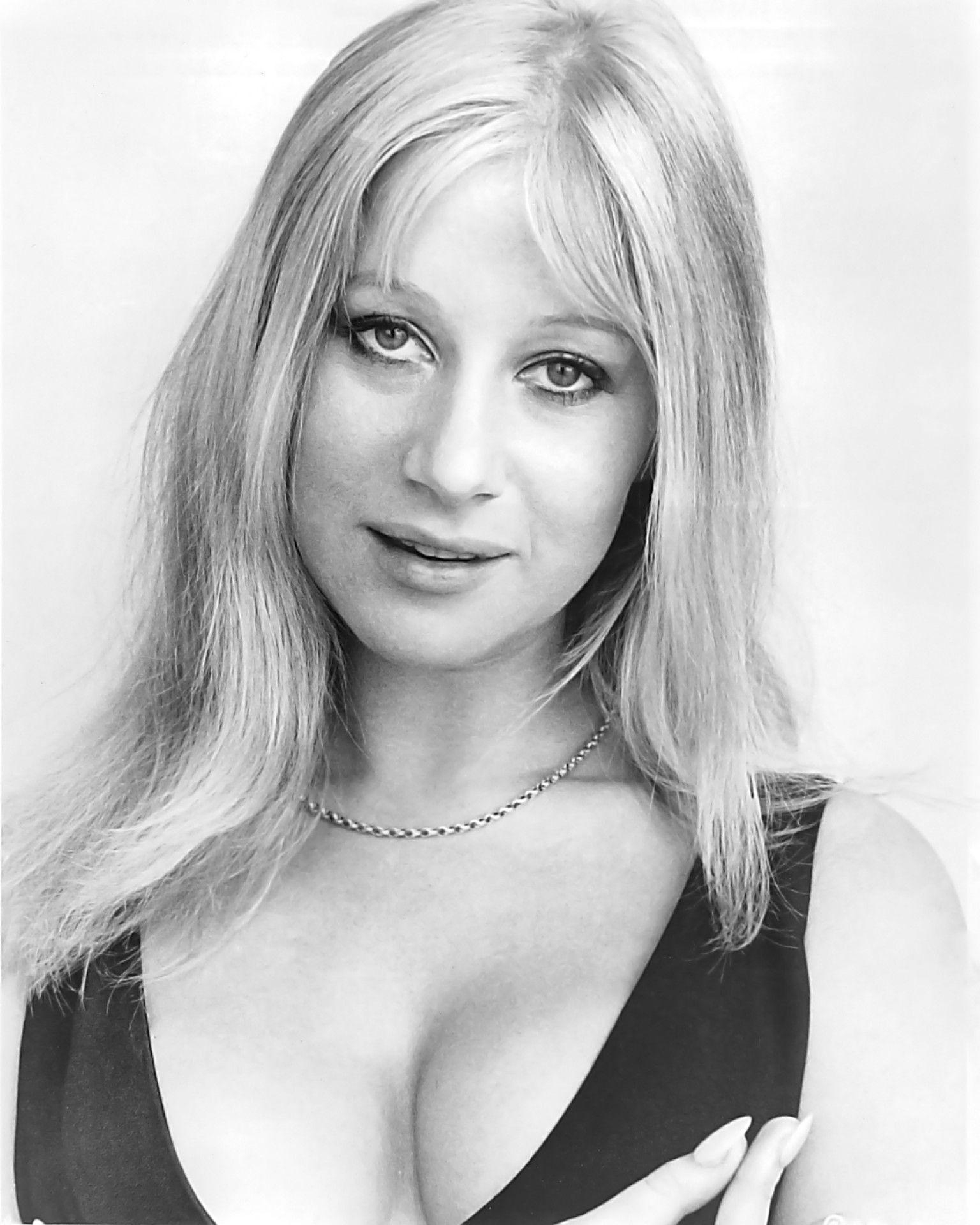 1540x1920 Young Helen Mirren Was A Total Babe. Stripper shoes, She, Phone